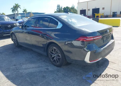 2026 BMW 530I из США, поврежденный, VIN WBA43FJ04TCV59416